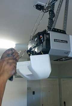 LiftMaster Opener Troubleshooting Near Forest Park